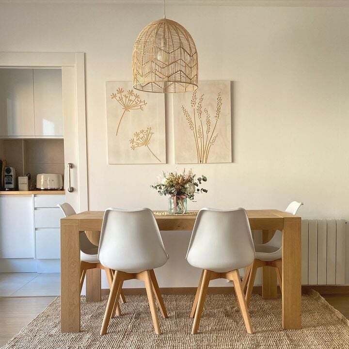 CONJUNTO MESA DE COMEDOR O COCINA CON 4 SILLAS ESTELA